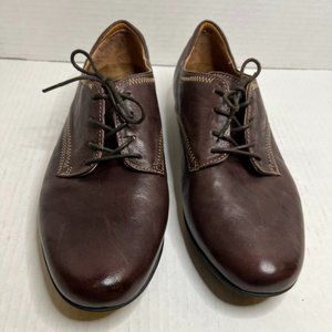 Taos Women's Brown Leather Oxfords Size 40